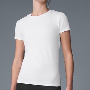 ALO Yoga Women’s Alosoft Finesse Top